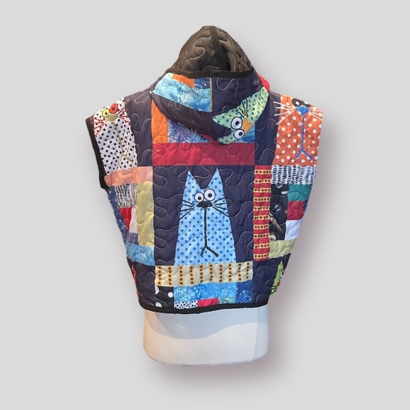 Upcycled Quilt Hooded Vest - Picture 4 of 6